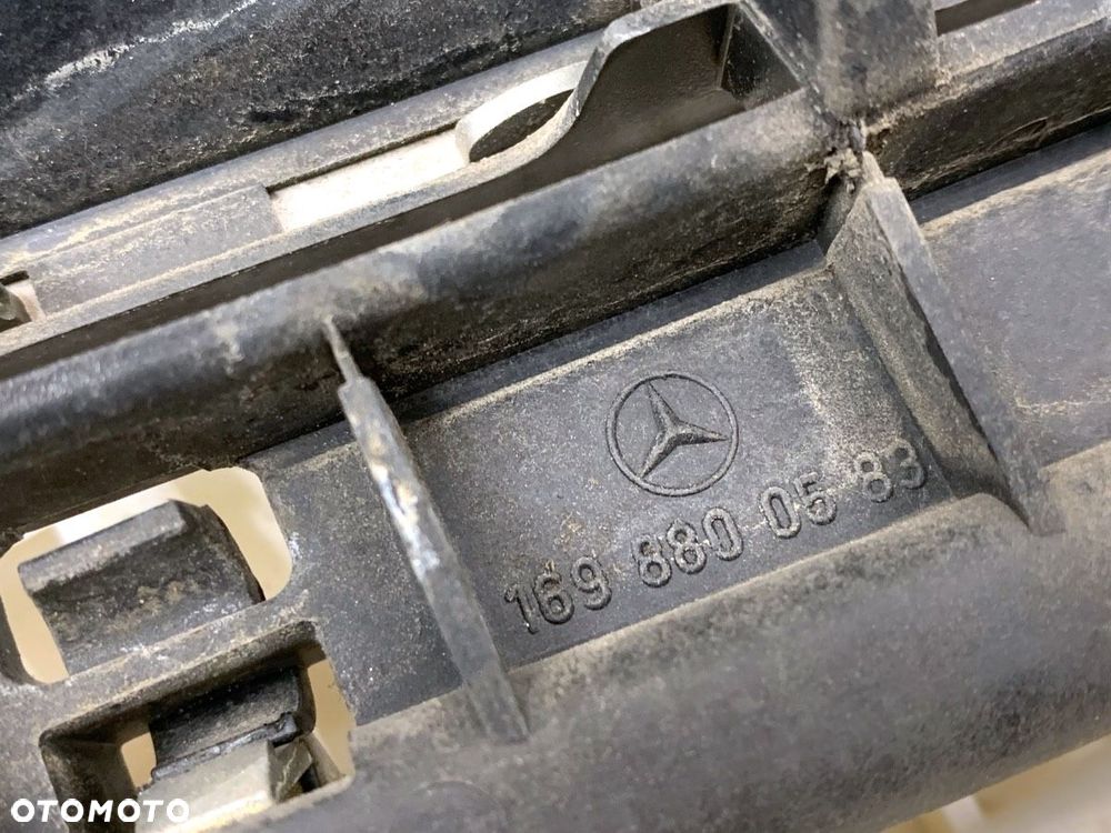 ATRAPA GRILL  MERCEDES-BENZ KLASA A (W169) 2004 - 2012 A 180 CDI (169.007, 169.307) 80 kW [109 KM] - 3