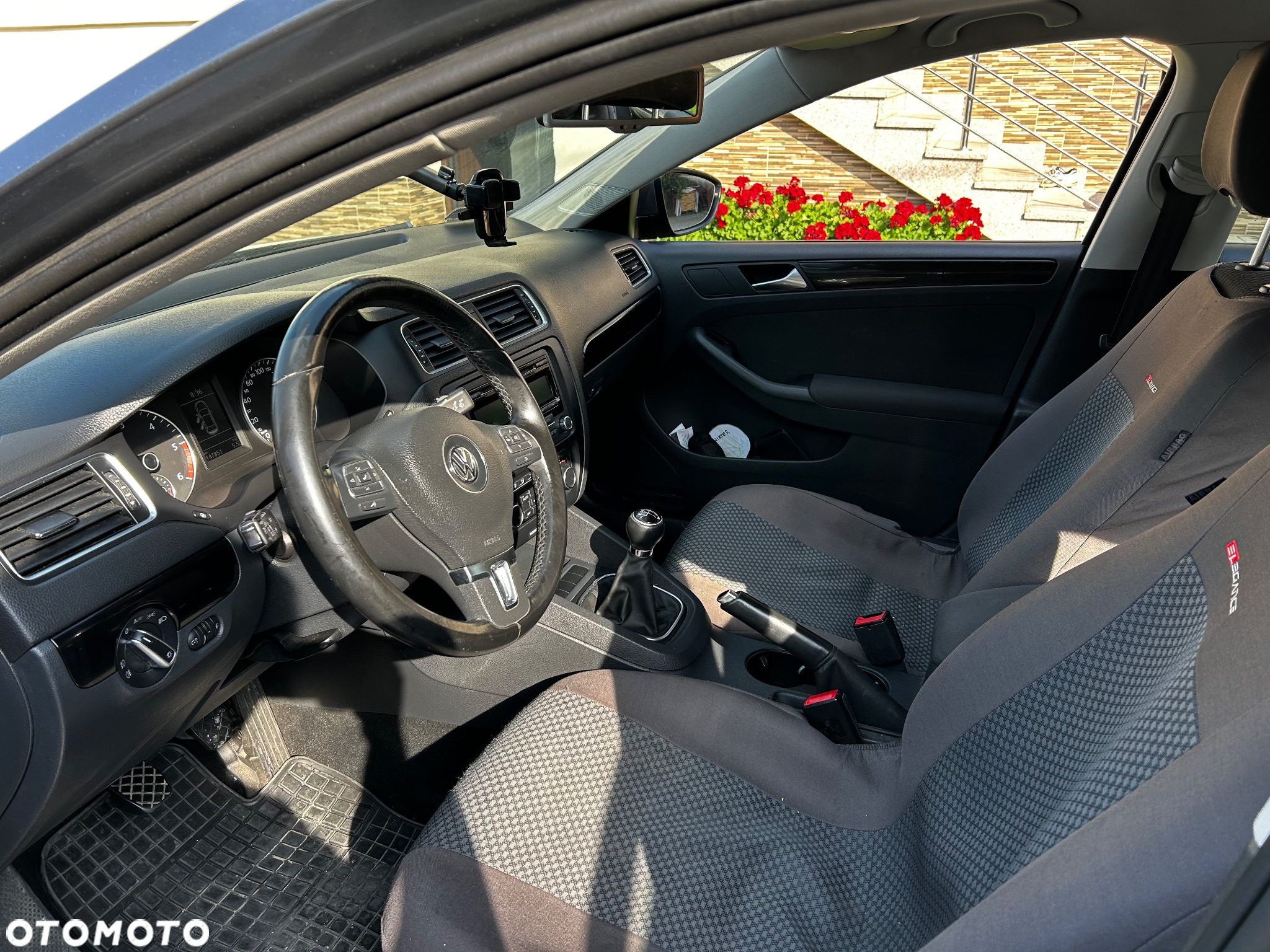 Volkswagen Jetta - 10