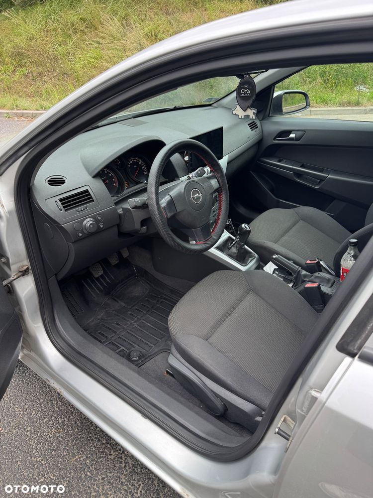 Opel Astra 1.4 Essentia - 11