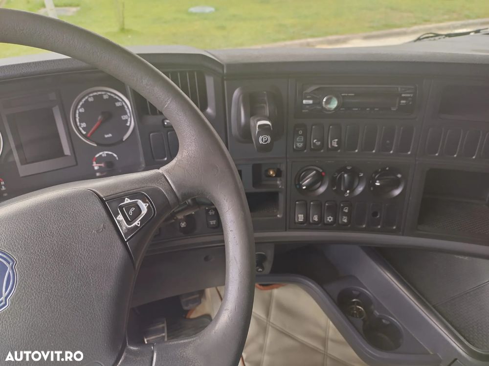 Scania V8 cu 500CP, 2011, 599.690km, 6x2 cu axa liftabila si viratoare, Cutie viteze automata, Anvelope 315/80R22,5 90% bune, Kit basculare, rezervor 600l, goarne, proiectoare, Carte identitate, rulat in Germania, PROMOTIE 28.900 EUR+Tva - 31