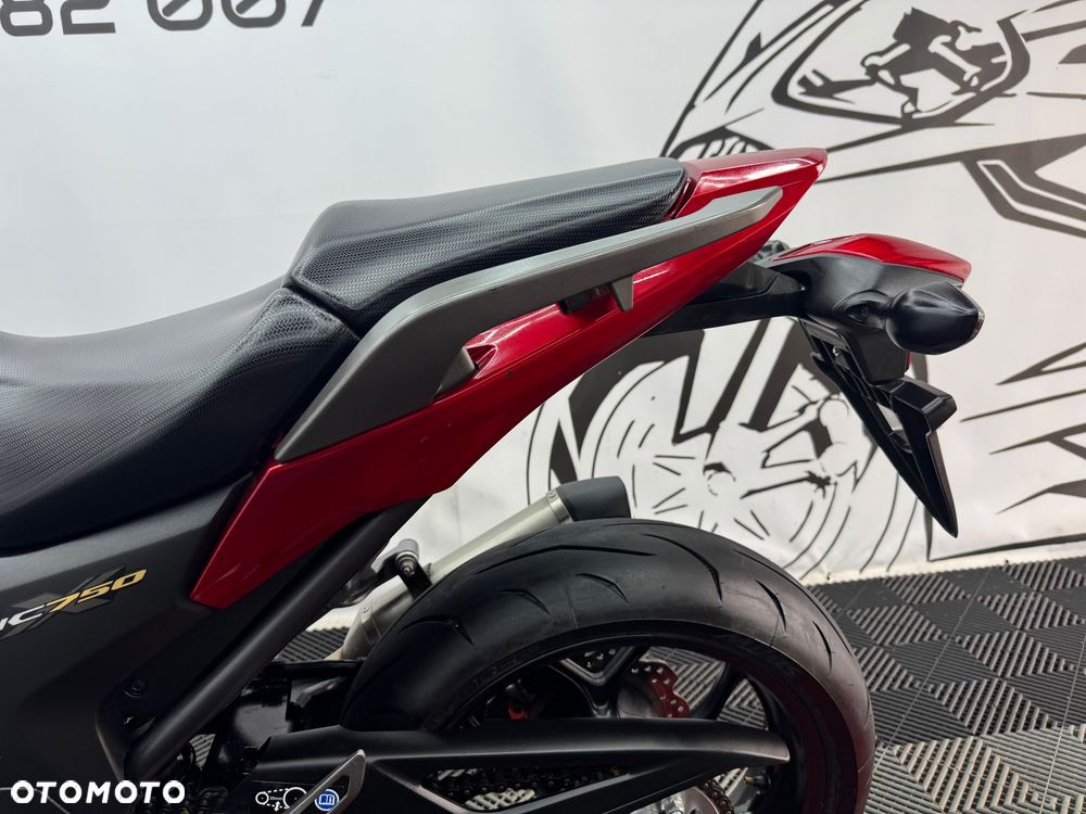 Honda NC - 17