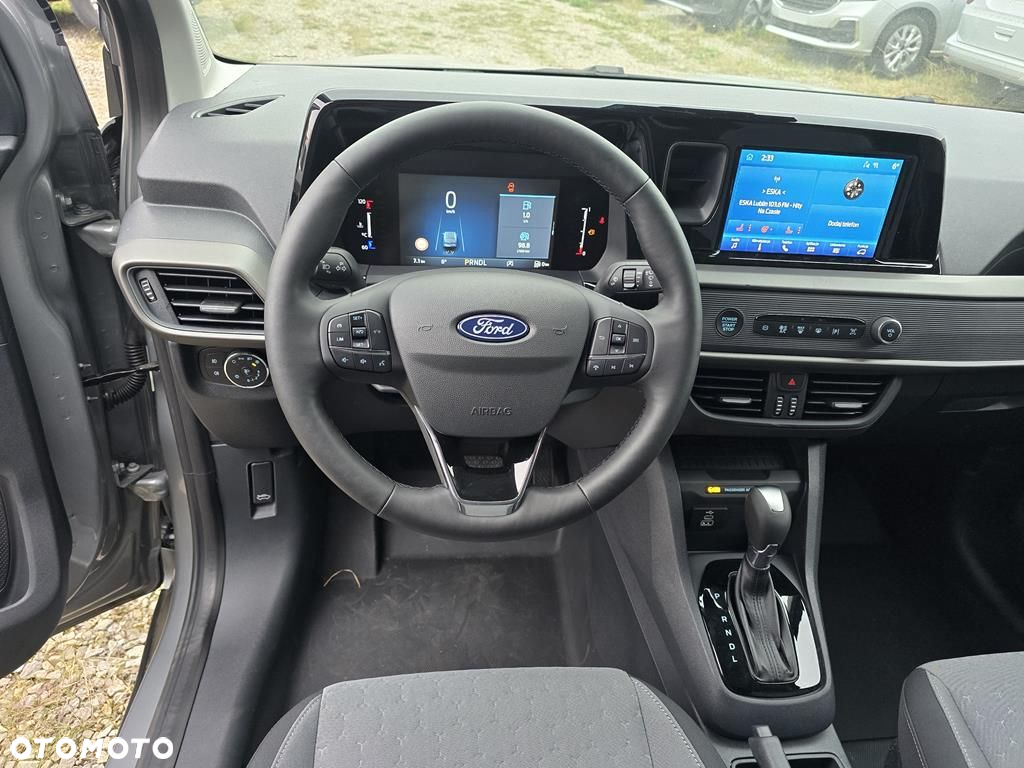 Ford Transit Courier - 20