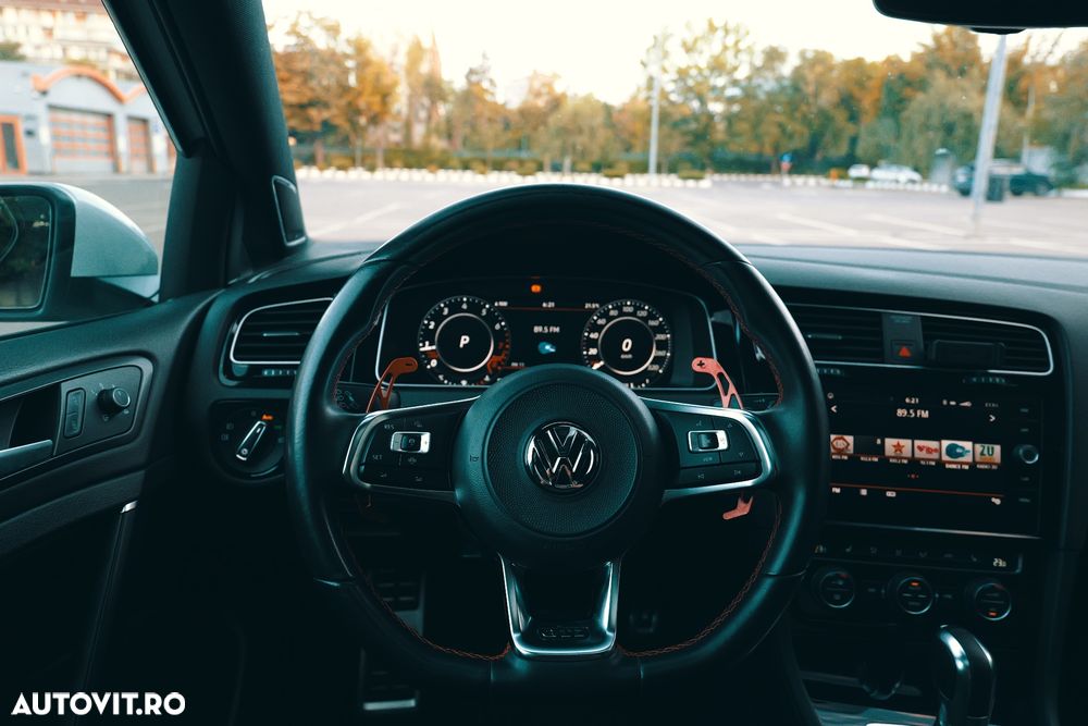 Volkswagen Golf 2.0 TSI DSG GTI Performance - 13
