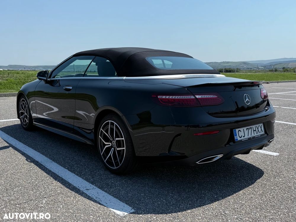 Mercedes-Benz E 300 Cabrio 9G-TRONIC AMG Line - 3