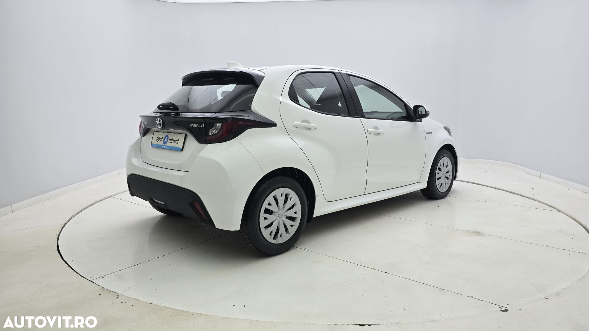 Toyota Yaris 1.5 VVT-i HSD Eco - 6