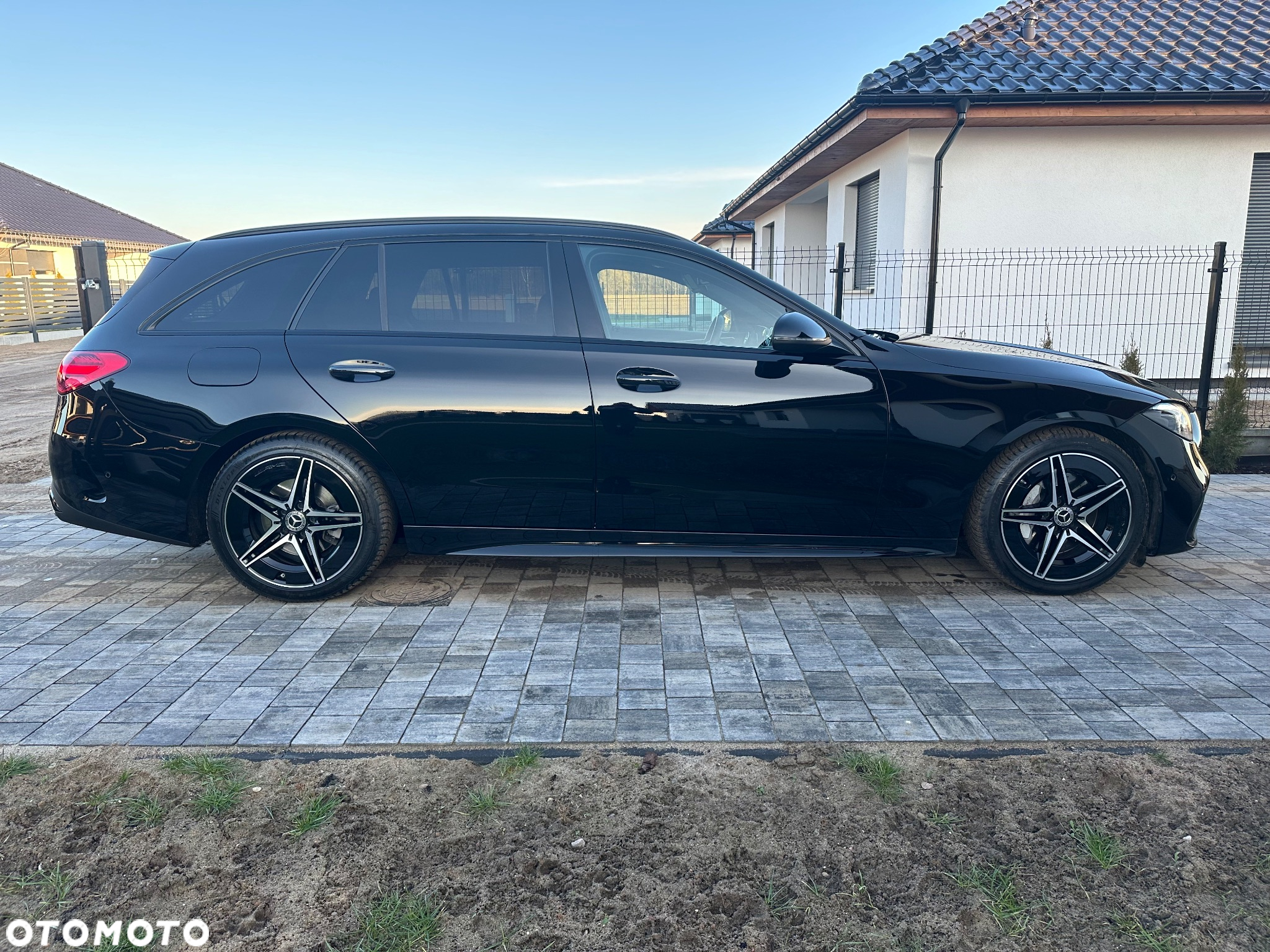 Mercedes-Benz Klasa C 220 d T 9G-TRONIC AMG Line - 6