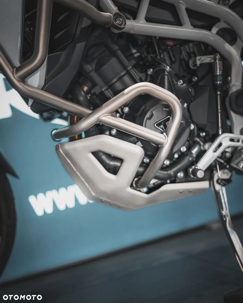 Triumph Tiger - 16