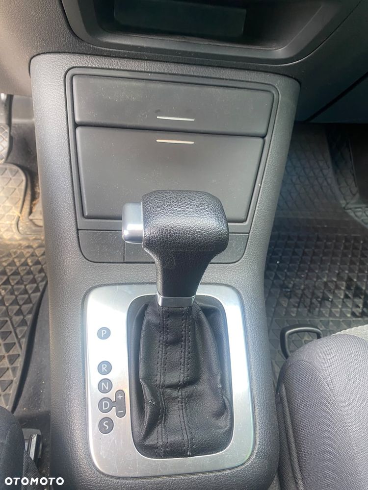 Volkswagen Golf Plus 1.6 FSI Comfortline Tiptr - 13