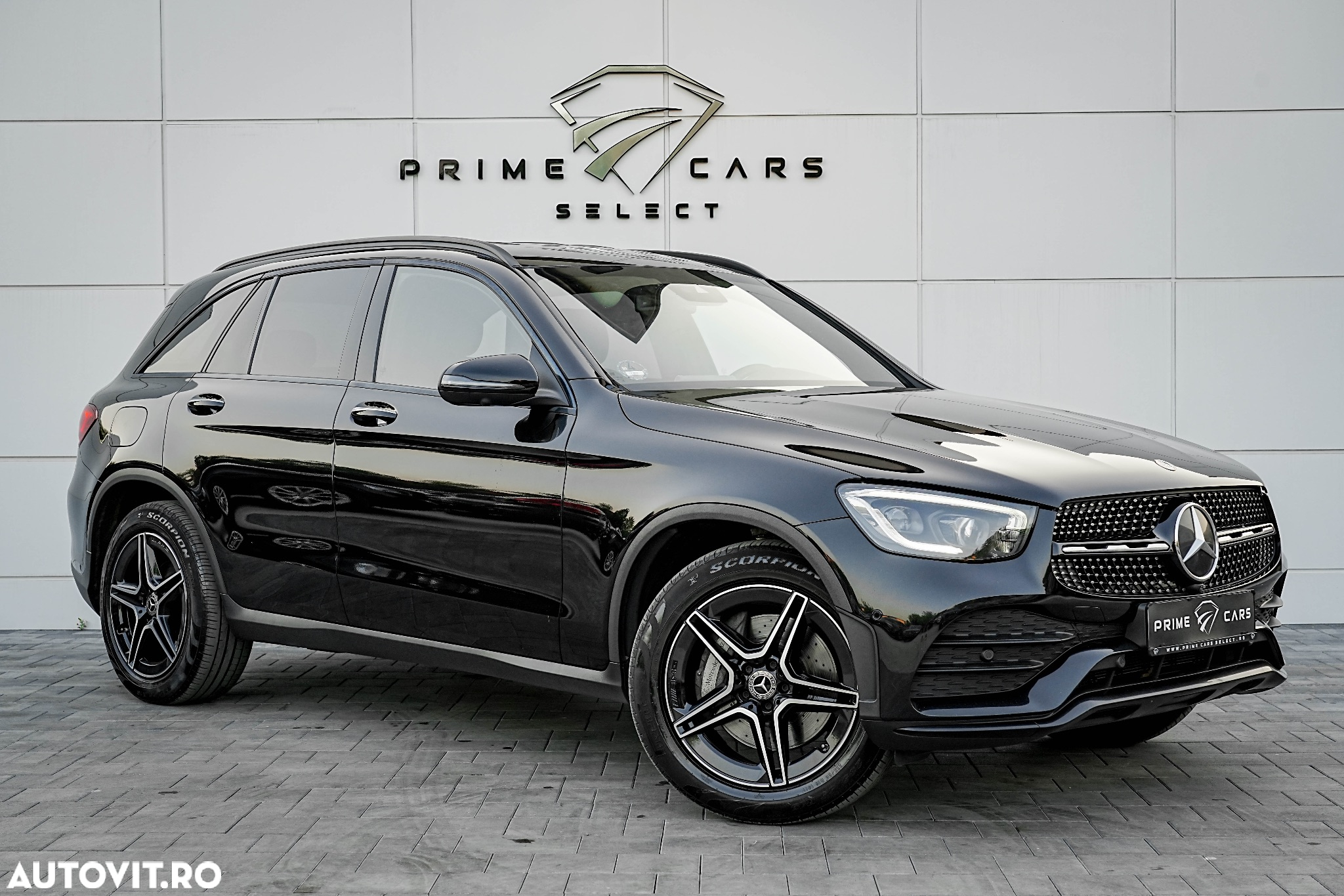 Mercedes-Benz GLC 200 4Matic 9G-TRONIC AMG Line - 16