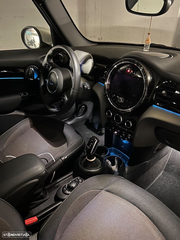 MINI 5 Portas Cooper Premium 4Business Auto - 13