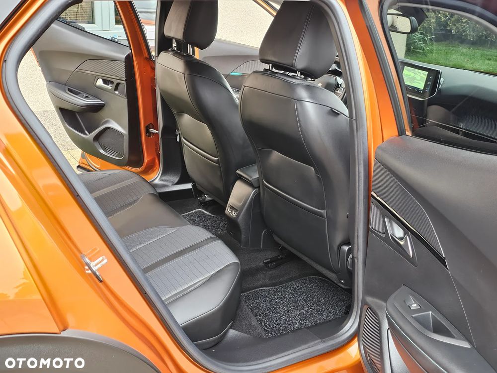 Peugeot 2008 1.5 BlueHDi Allure Pack S&S EAT8 - 37