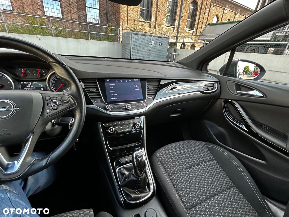 Opel Astra 1.4 T Dynamic - 28