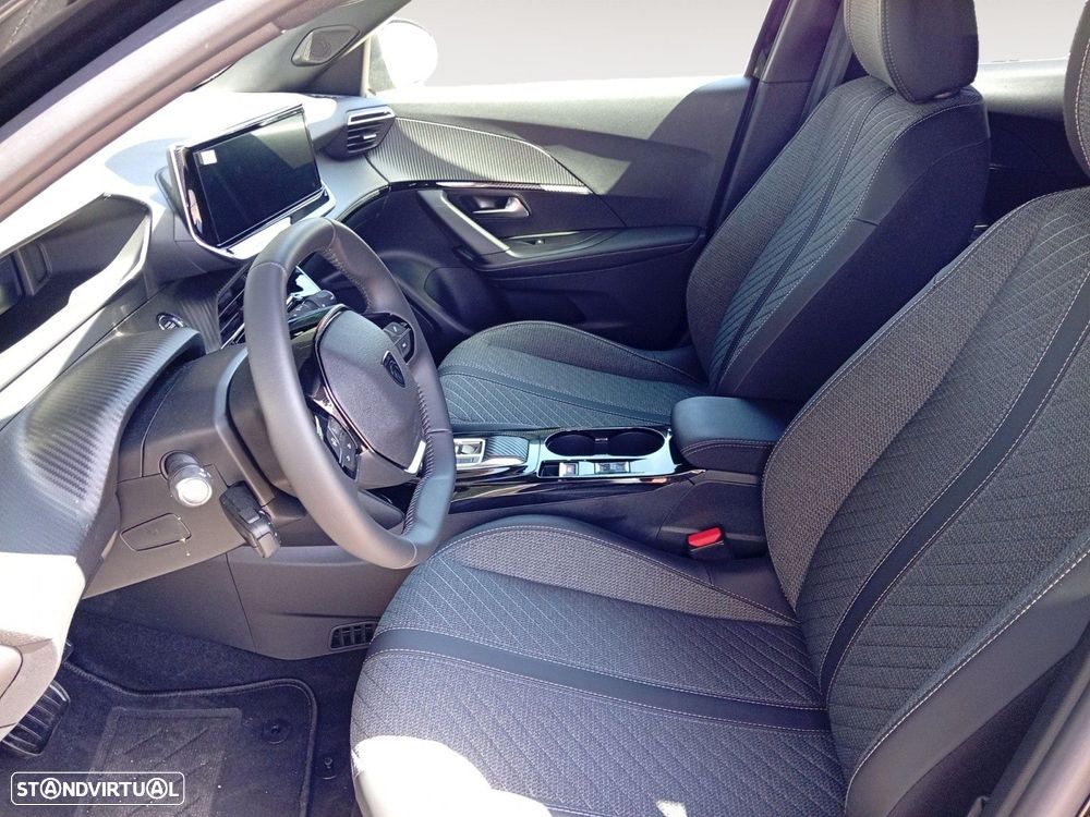 Peugeot e-2008 54 kWh Allure - 9