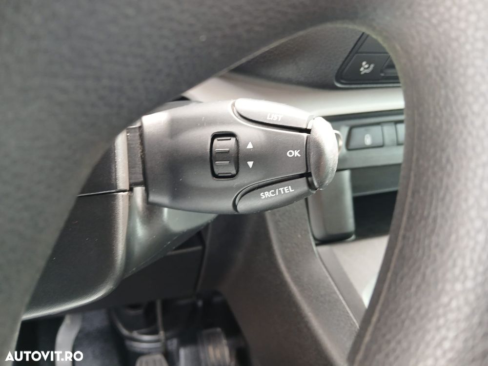 Toyota Proace 1.5 D-4D 120CP 7+1 L2H1 Comfort - 10