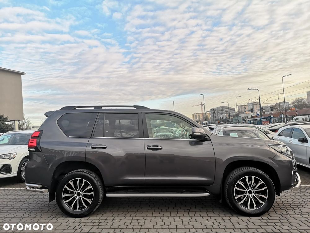 Toyota Land Cruiser LC 2.8 D-4D Premium - 5