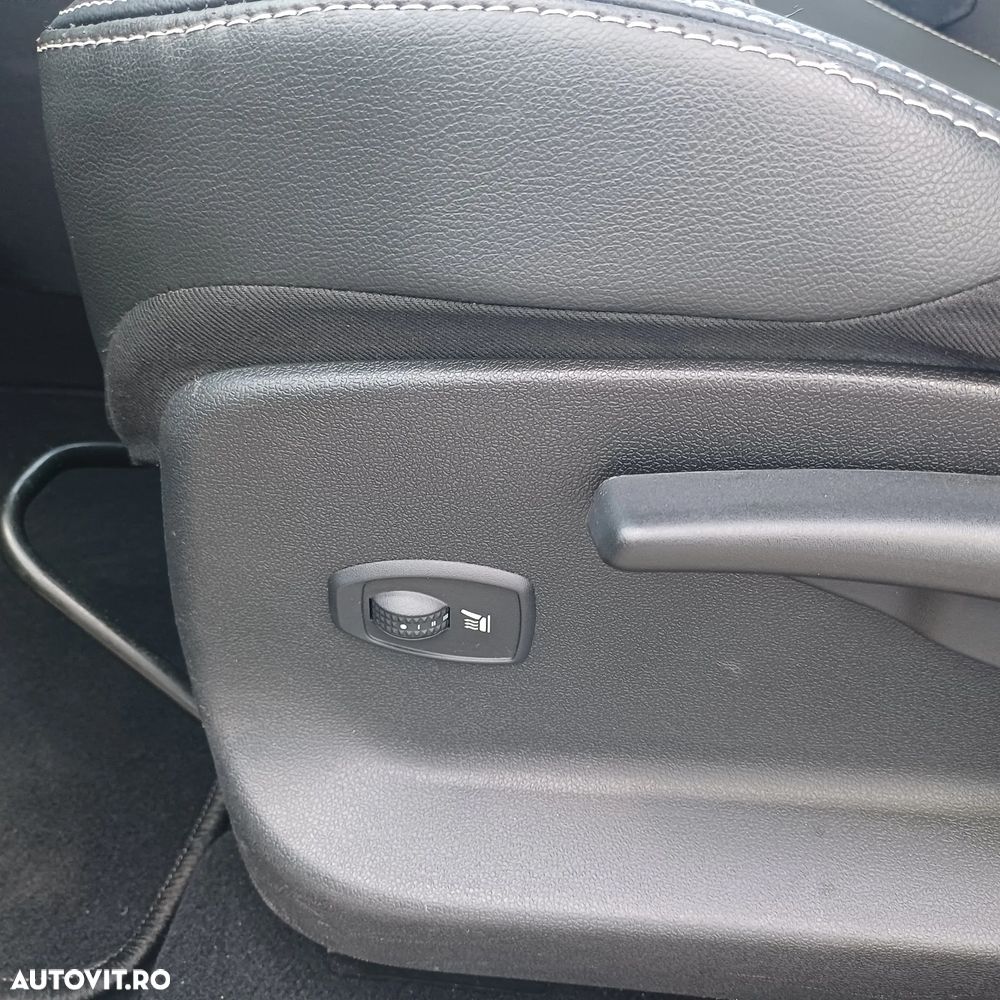 Renault Grand Scenic Energy dCi 110 S&S Bose Edition - 10