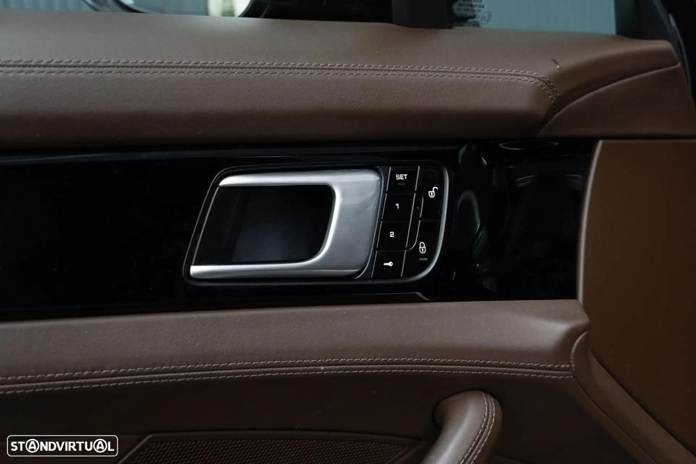 Porsche Panamera Sport Turismo 4 E-Hybrid Platinum Edition PDLS - 50