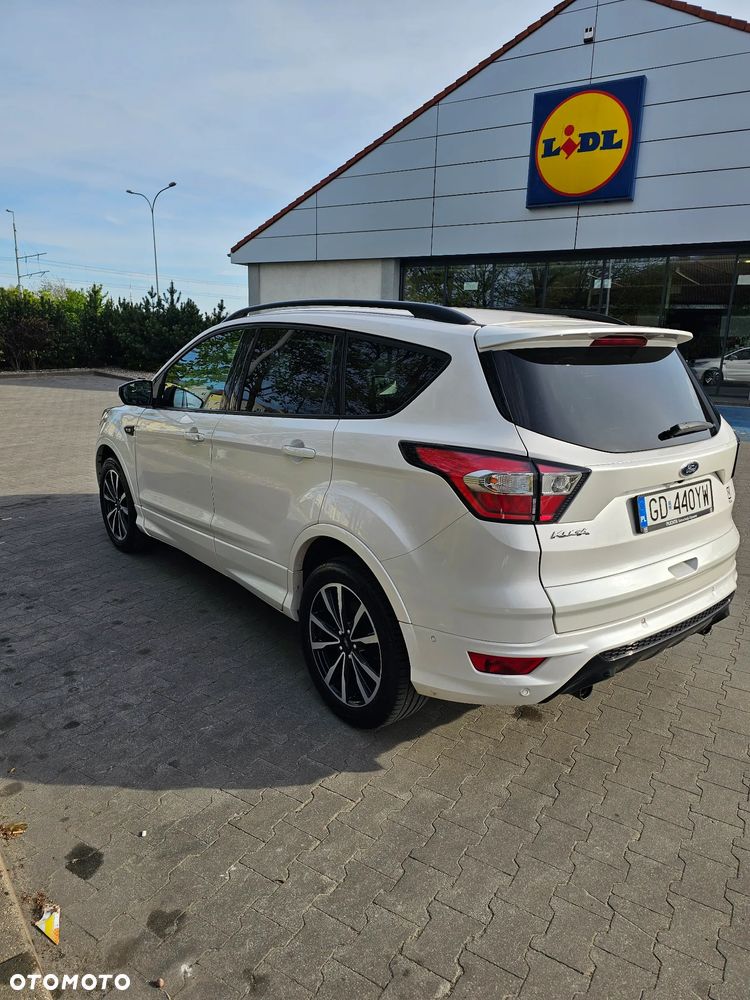 Ford Kuga - 4