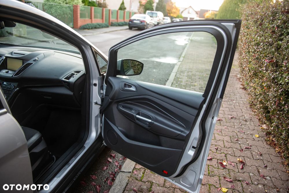 Ford C-MAX Diesel Titanium - 25