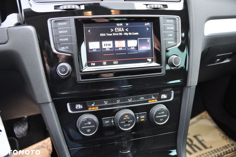 Volkswagen Golf - 17