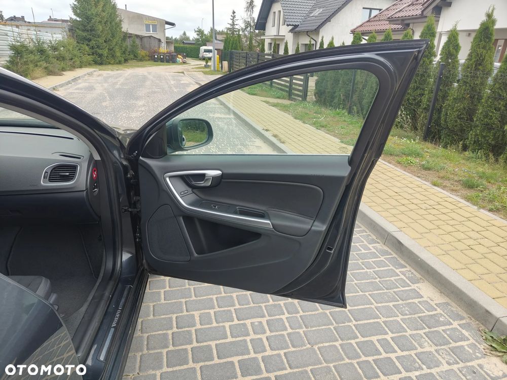 Volvo V60 D3 Kinetic - 21