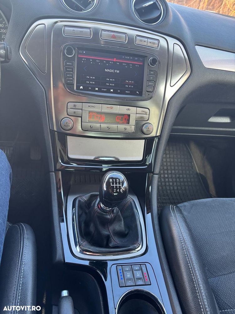 Ford Mondeo 2.0 TDCI Trend - 16