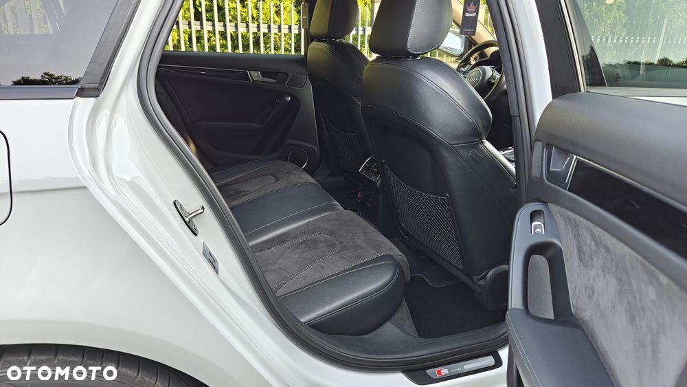 Audi A4 Avant 2.0 TDI Quattro S tronic - 15
