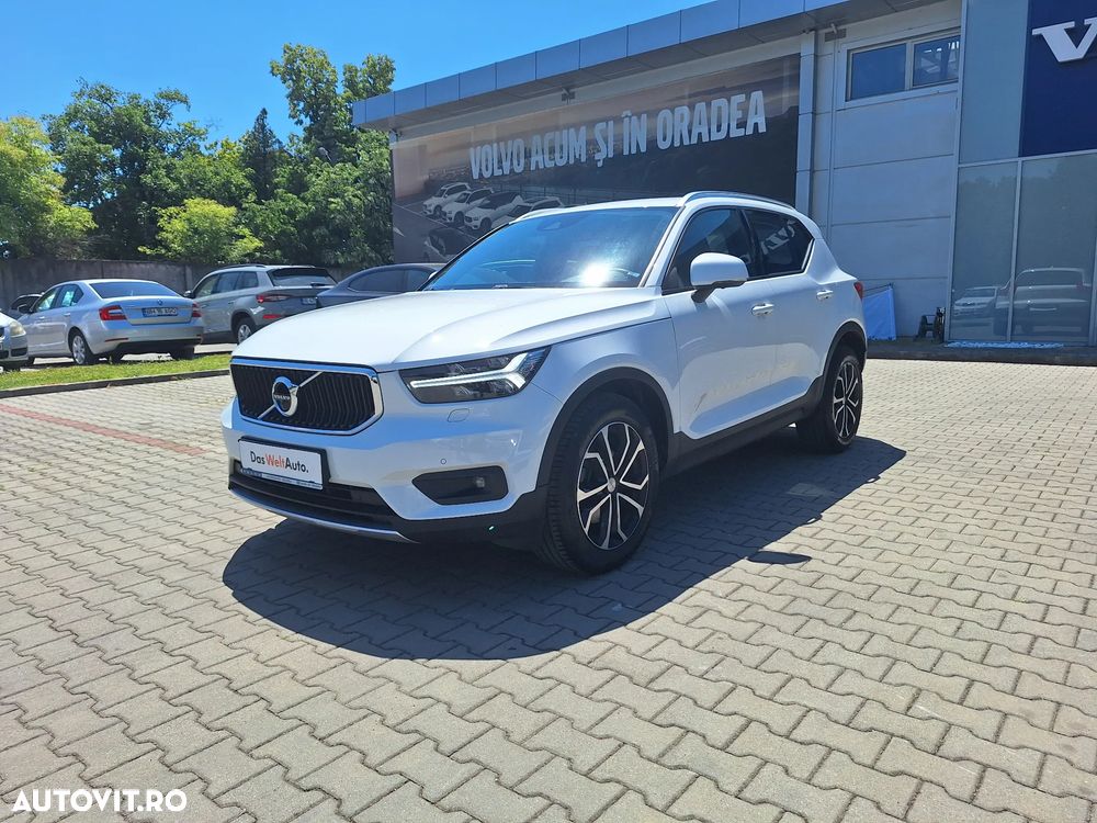 Volvo XC 40 T4 Geartronic Momentum Pro - 3