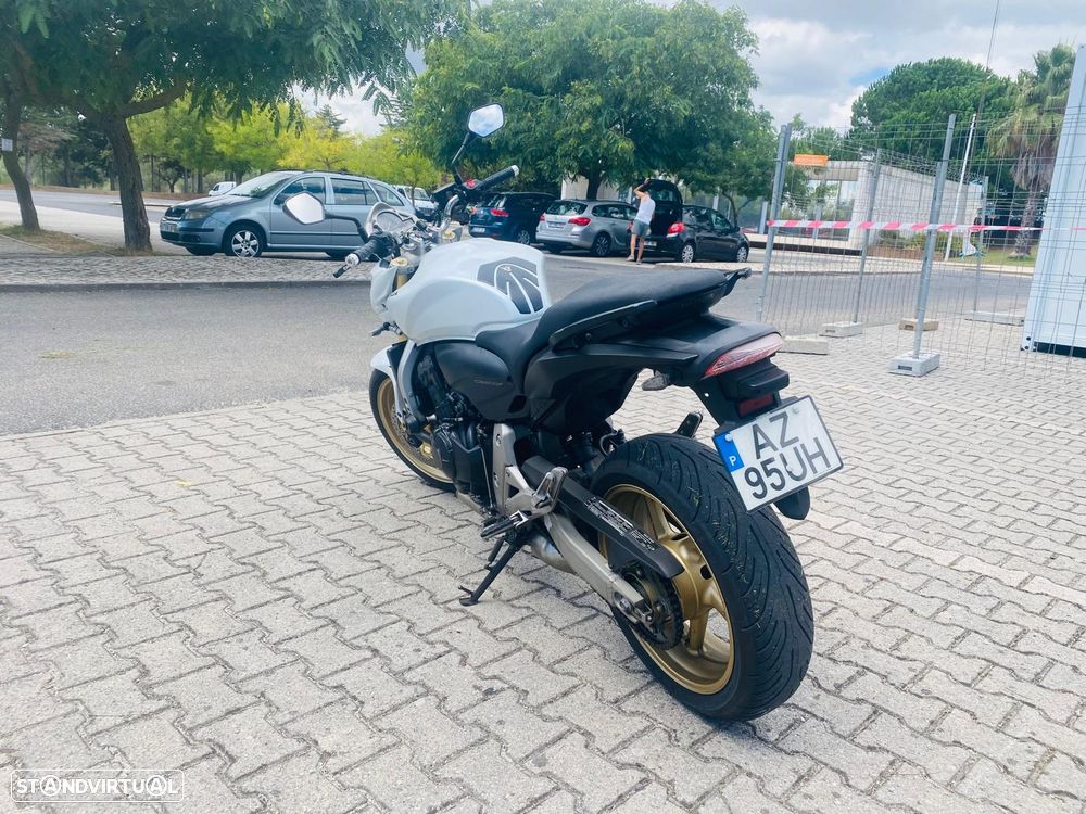 Honda Hornet Com escape rendimentos e varios extras - 5