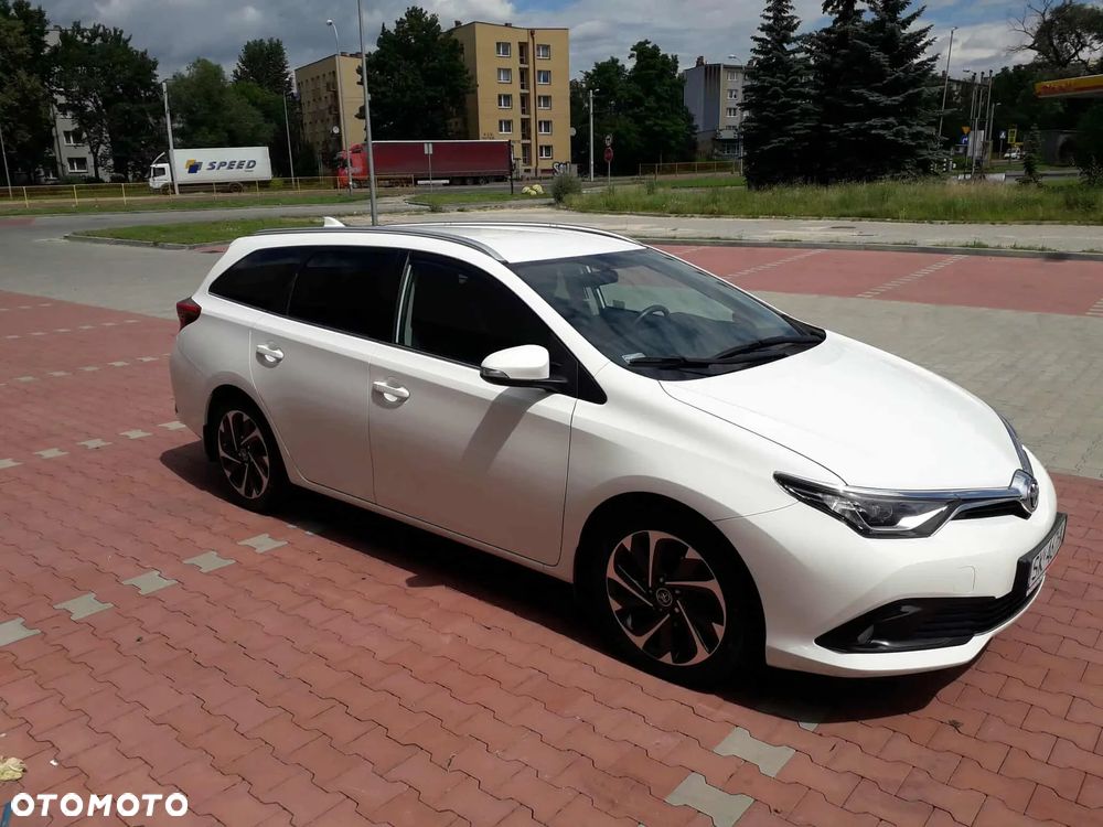 Toyota Auris 1.6 D-4D Comfort - 3