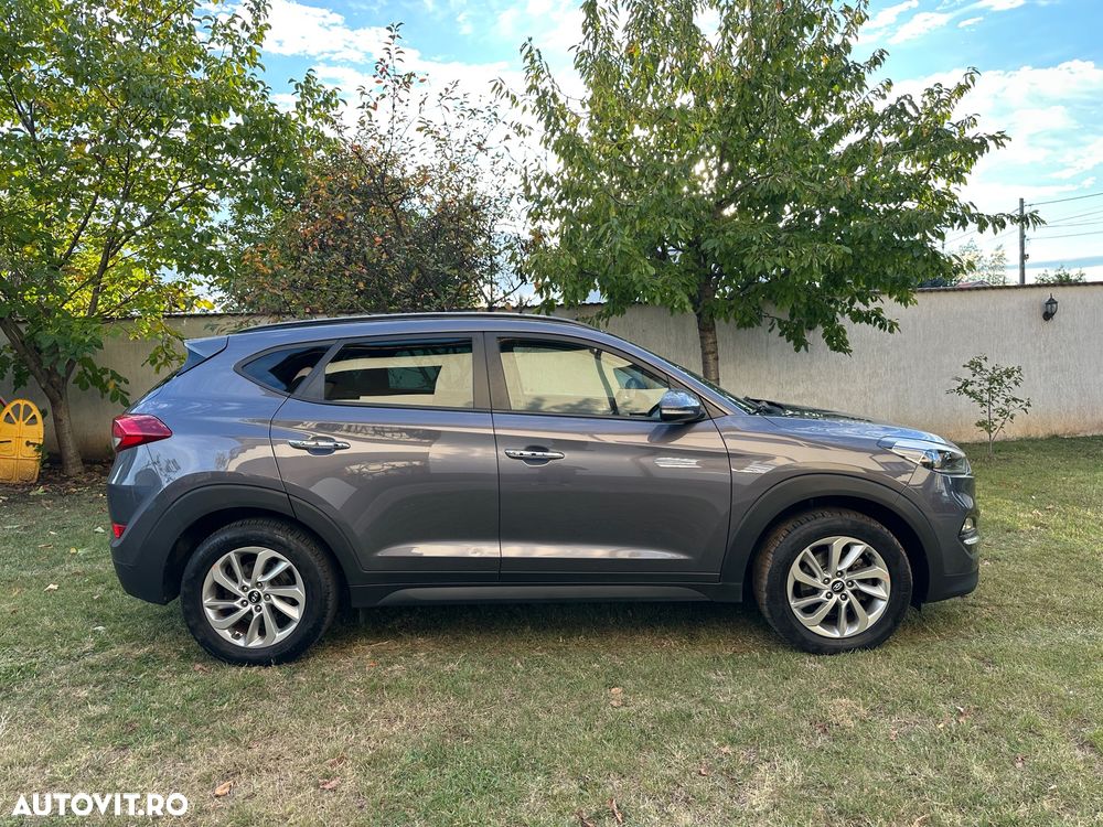 Hyundai Tucson blue 1.7 CRDi 2WD Style - 30