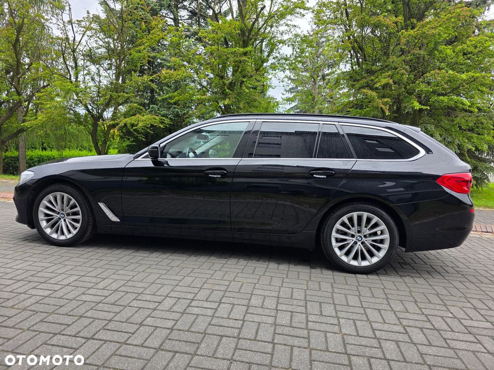 BMW Seria 5 520d Luxury Line - 4