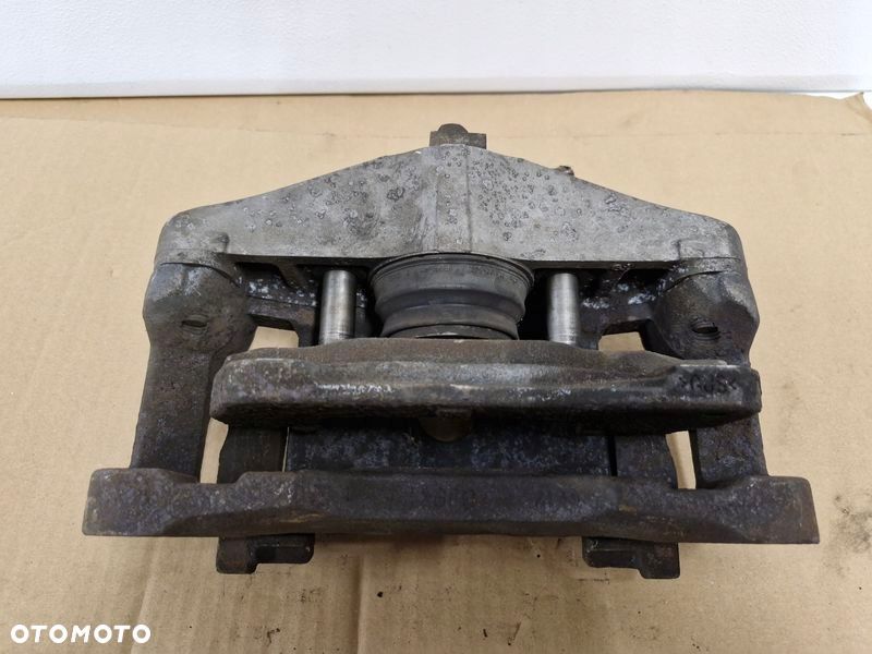 jaguar xf i x250 3.0 d zacisk hamulcowy lewy przód jarzmo - 6