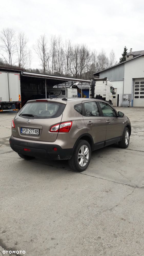 Nissan Qashqai 2.0 dCi 4x4 360 EU5 - 3