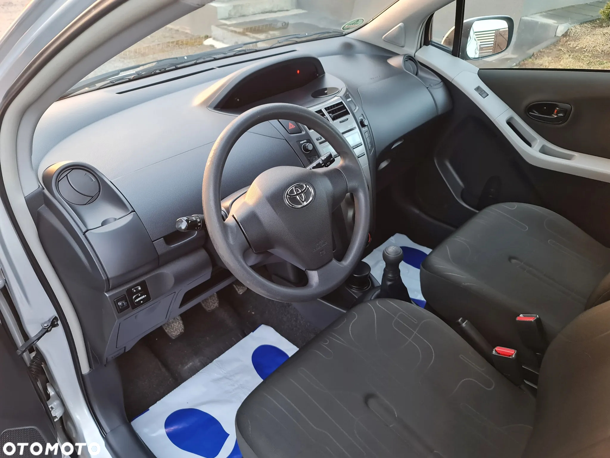Toyota Yaris - 11