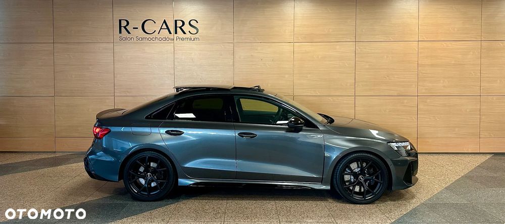 Audi RS3 Limousine 2.5 TFSI Quattro S tronic - 2
