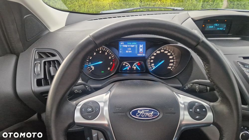 Ford Kuga 1.6 EcoBoost 2x4 Titanium - 19