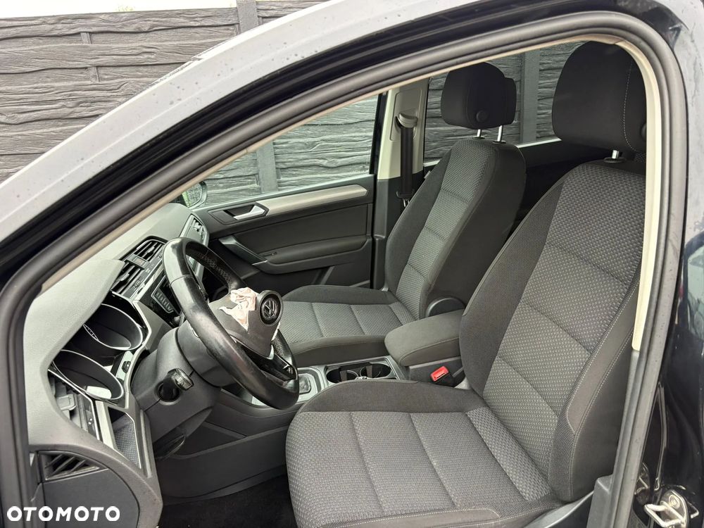 Volkswagen Touran 1.6 TDI SCR BlueMotion Technology DSG Comfortline - 11