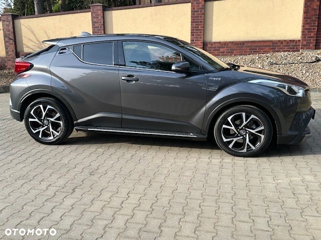 Toyota C-HR Lounge - 11
