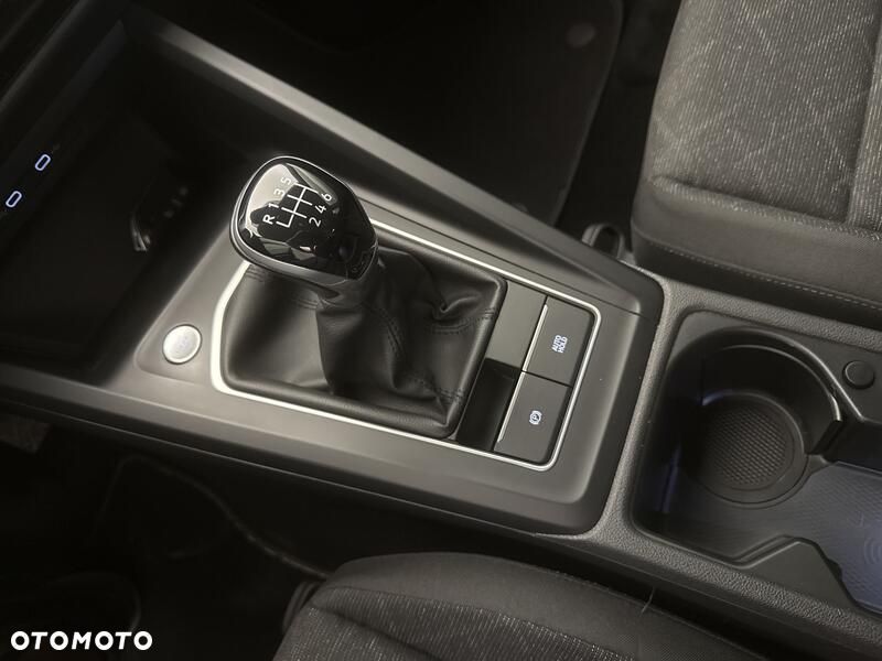 Volkswagen Golf - 16