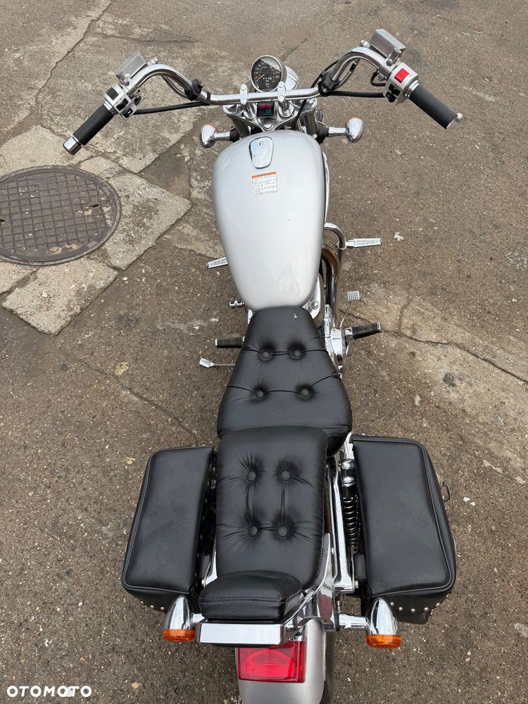 Suzuki Intruder - 9