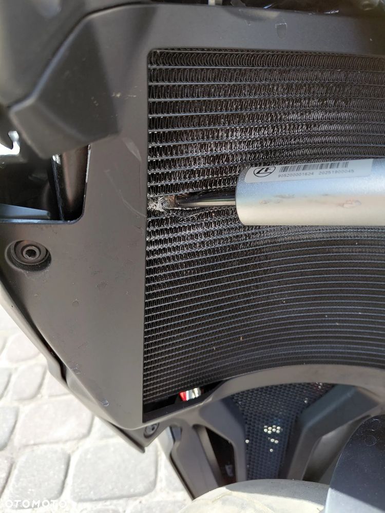Ducati Streetfighter V2 - 11