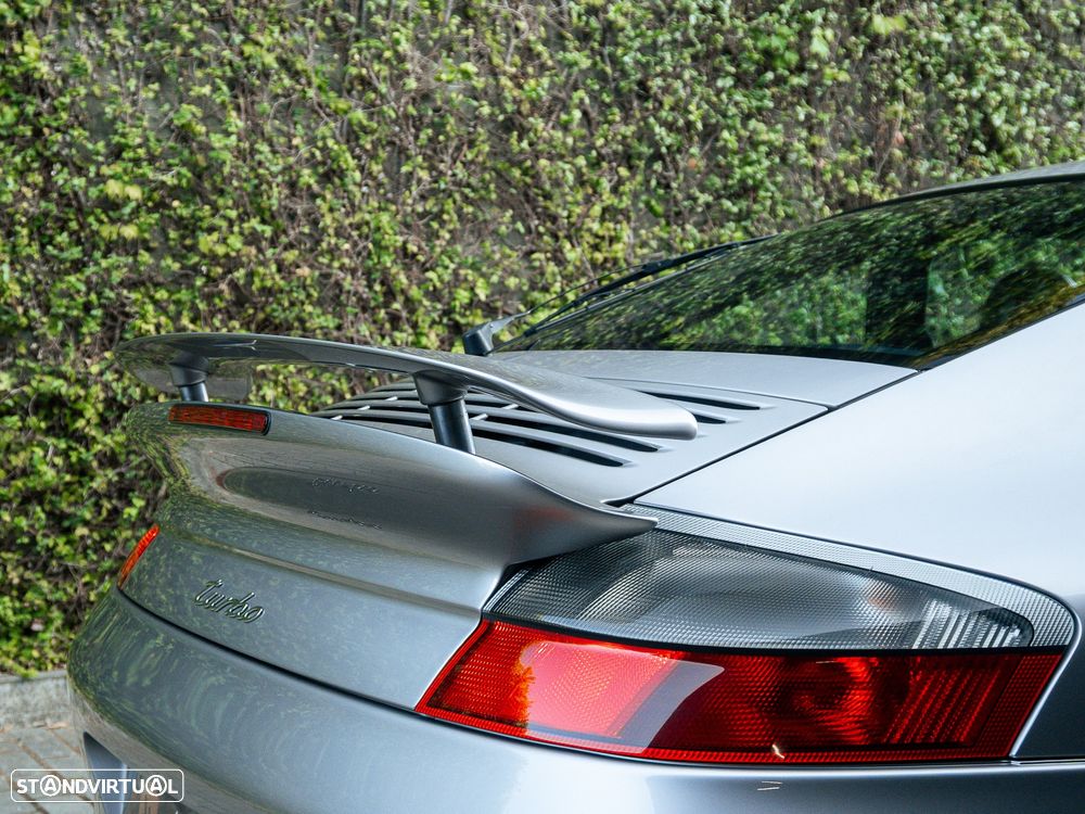 Porsche 911 Turbo — fotografia 17