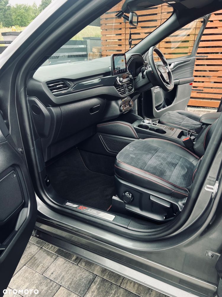 Ford Kuga 2.5P PHEV FWD ST-Line X - 10