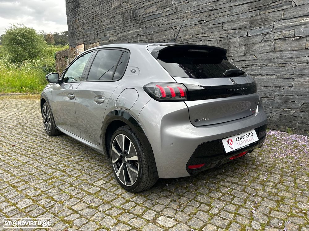 Peugeot e-208 GT - 6