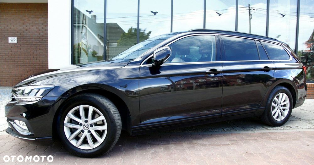 Volkswagen Passat - 25