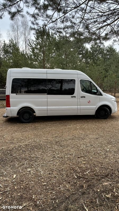 Mercedes-Benz Sprinter 910 - 3