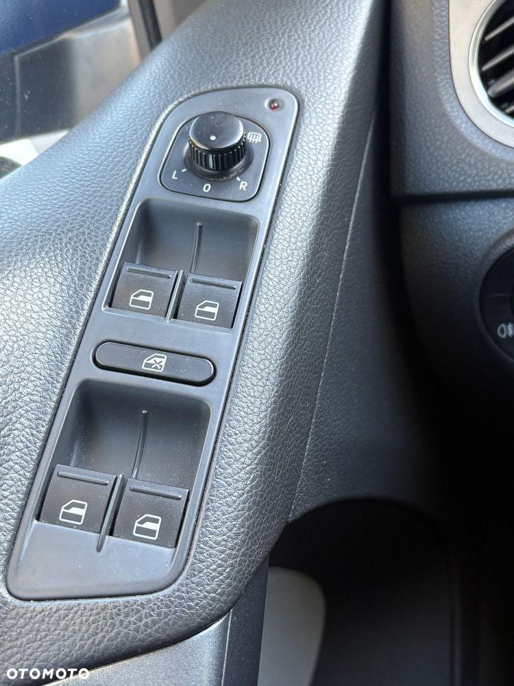 Volkswagen Tiguan - 17