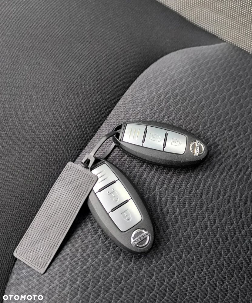 Nissan Qashqai 1.3 DIG-T TEKNA - 33