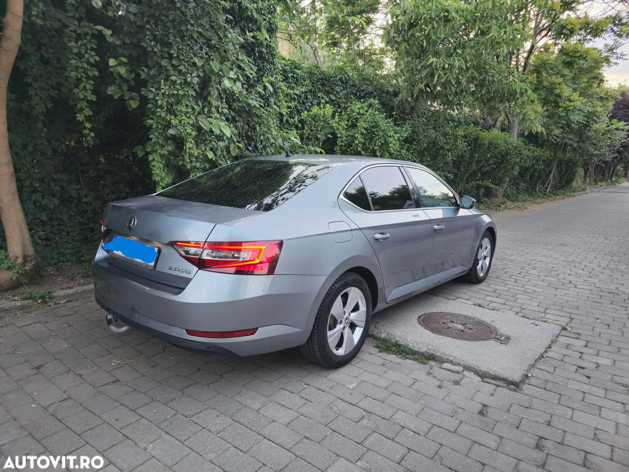 Skoda Superb 2.0 TDI Ambition - 3